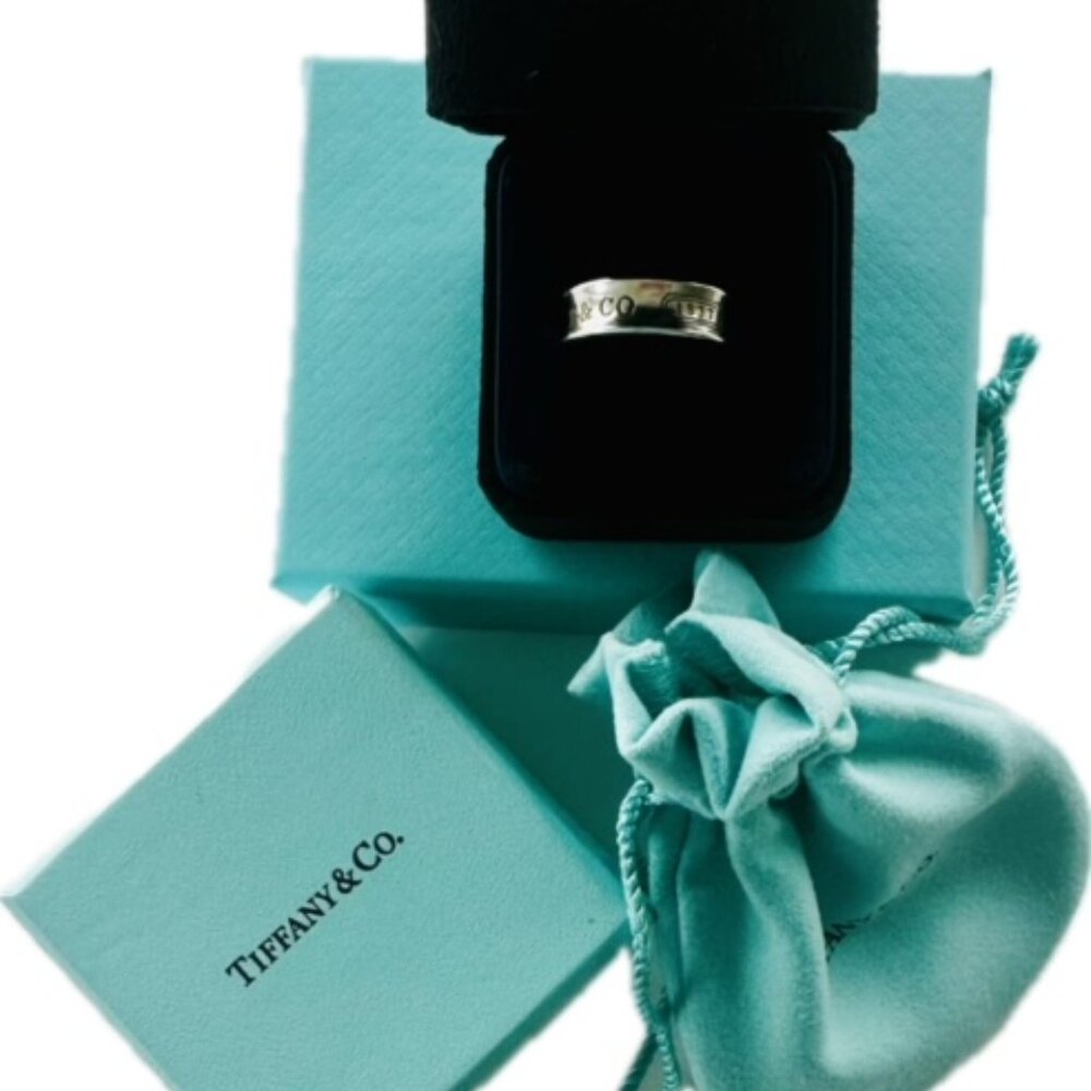 ❤ Authentic Tiffany & Co. LOVE  Ring | Size 6 | Box + Bag + Pouch Incl. ❤